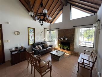 https://web5.gallito.com.uy/mansa-casa-3-dormitorios-inmuebles-25221559