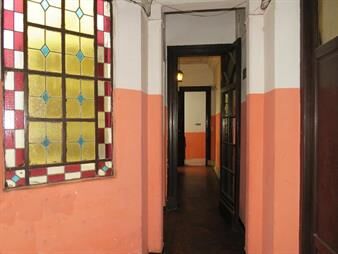 https://www.gallito.com.uy/venta-edificio-esquina-casa-de-altos-mas-2-locales-con-ren-inmuebles-25229377
