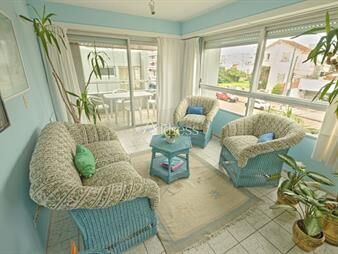 https://web5.gallito.com.uy/apartamento-en-venta-2-dormitorios-en-peninsula-inmuebles-24601227