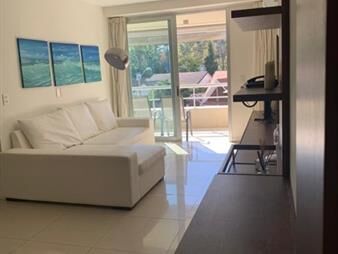 https://web5.gallito.com.uy/luminoso-departamento-en-torre-con-excelentes-servicios-inmuebles-25035220
