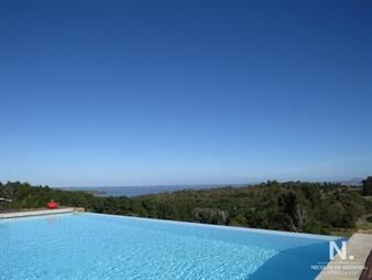 https://web5.gallito.com.uy/espectacular-chacra-con-vista-a-la-laguna-y-sierras-inmuebles-25035734