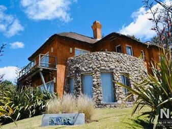 https://web5.gallito.com.uy/espectacular-casa-en-montoya-a-metros-del-mar-amplia-cã³m-inmuebles-25033760