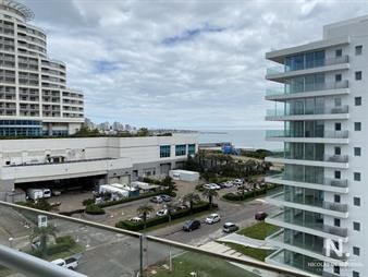 https://web5.gallito.com.uy/season-tower-2-dormitorio-venta-en-muy-buen-estado-inmuebles-25035528