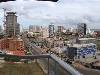 https://web5.gallito.com.uy/espectacular-departamento-en-punta-del-este-inmuebles-22908163