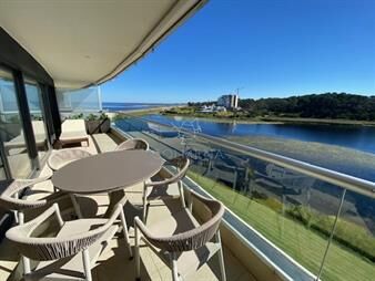 https://web5.gallito.com.uy/penthouse-con-excelente-terraza-y-vista-consulte-inmuebles-22909414