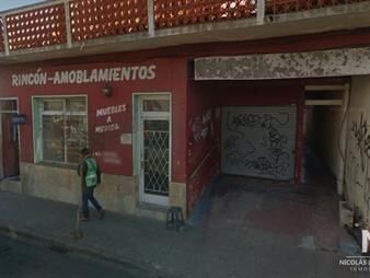 https://web5.gallito.com.uy/local-comercial-en-excelente-ubicacion-con-dpto-y-garaje-inmuebles-24076674