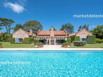 https://web5.gallito.com.uy/casa-en-playa-brava-inmuebles-25367834
