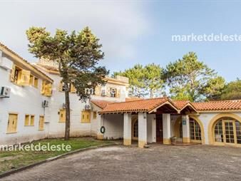 https://www.gallito.com.uy/hotel-en-venta-punta-del-este-inmuebles-25367888
