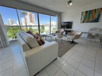 https://web5.gallito.com.uy/apartamento-de-2-dormitorios-en-playa-mansa-inmuebles-25229157