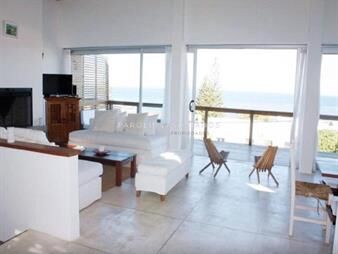 https://web5.gallito.com.uy/excelente-propiedad-en-venta-de-4-dormitorios-en-punta-del-inmuebles-25406494