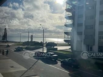 https://web5.gallito.com.uy/venta-departamento-1-dormitorio-playa-mansa-inmuebles-24471253