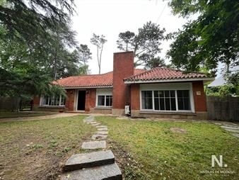 https://www.gallito.com.uy/chalet-de-3-dormitorios-mas-dependencia-en-venta-en-zona-re-inmuebles-24995777
