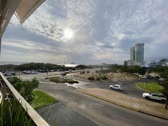 https://web5.gallito.com.uy/venta-apartamento-1-dormitorio-punta-del-este-mansa-inmuebles-25116998