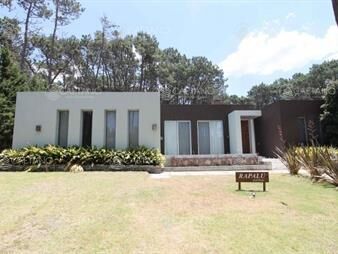 https://web5.gallito.com.uy/laguna-blanca-manantiales-inmuebles-18410322