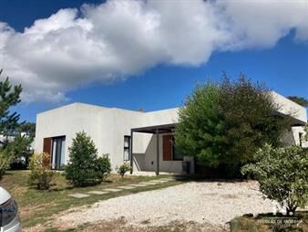 https://web5.gallito.com.uy/vende-impecable-casa-de-3-dormitorios-en-excelente-ubicaciã-inmuebles-25546232