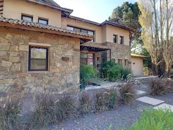 https://web5.gallito.com.uy/moderna-y-amplia-casa-en-barrio-privado-inmuebles-20470787