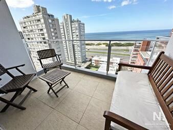 https://web5.gallito.com.uy/apartamento-con-vista-a-playa-brava-y-playa-mansa-2-dormit-inmuebles-25343255