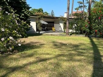 https://web5.gallito.com.uy/se-vende-casa-de-3-dormitorios-mansa-punta-del-este-inmuebles-25042008
