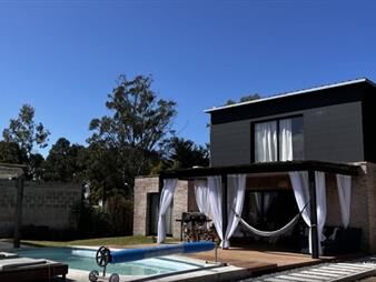https://web5.gallito.com.uy/casa-en-venta-4-dormitorios-en-jardines-de-cordoba-inmuebles-25562687