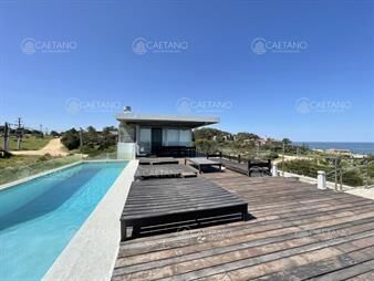 https://www.gallito.com.uy/venta-casa-7-dormitorios-el-chorro-manantiales-inmuebles-24417758