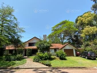 https://web5.gallito.com.uy/hermosa-chalet-en-venta-mansa-bajo-de-precio-inmuebles-20253672