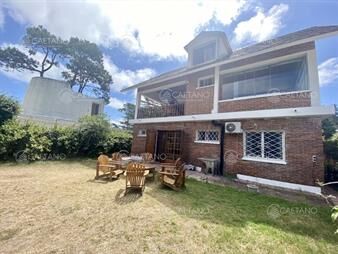 https://web5.gallito.com.uy/amplio-chalet-en-parada-15-de-la-mansa-inmuebles-19064078