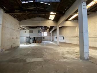 https://www.gallito.com.uy/venta-con-renta-local-industrial-deposito-galpon-atahualpa-inmuebles-23265386