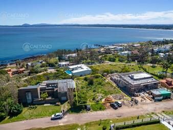 https://web5.gallito.com.uy/terreno-en-punta-ballena-lomo-de-la-ballena-inmuebles-25014188