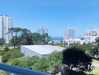 https://web5.gallito.com.uy/apartamento-en-venta-torre-con-amenities-playa-brava-pu-inmuebles-25035658