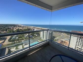 https://web5.gallito.com.uy/venta-apartamento-2-dormitorios-en-torre-look-playa-brava-inmuebles-24696440