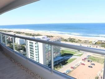 https://web5.gallito.com.uy/apartamento-en-venta-de-2-dormitorios-en-look-brava-tower-inmuebles-16905959