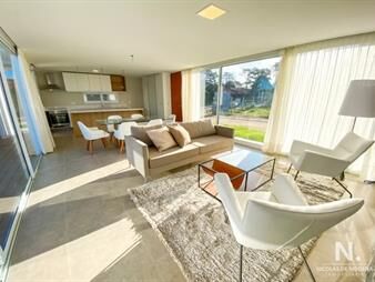 https://web5.gallito.com.uy/casa-de-3-dormitorios-y-3-baã±os-en-barrio-privado-punta-de-inmuebles-25042009