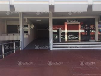 https://web5.gallito.com.uy/venta-de-apartamento-en-punta-del-este-inmuebles-25675707