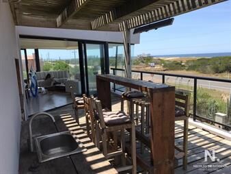 https://web5.gallito.com.uy/espectacular-casa-frente-al-mar-inmuebles-24988121