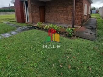 https://web5.gallito.com.uy/casa-sobre-padrã³n-y-un-padrã³n-mas-de-terreno-inmuebles-25679512