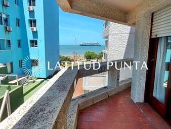 https://web5.gallito.com.uy/apartamento-lateral-en-edificio-frente-al-mar-2-dormitorio-inmuebles-25668411