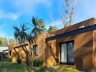 https://www.gallito.com.uy/casa-en-venta-2-dormitorios-el-tesoro-la-barra-inmuebles-25504889