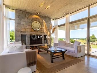 https://www.gallito.com.uy/el-quijote-amplia-casa-de-tres-dormtotorios-inmuebles-25726966