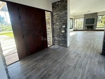 https://web5.gallito.com.uy/casa-a-la-venta-en-barrio-carmel-inmuebles-25454743
