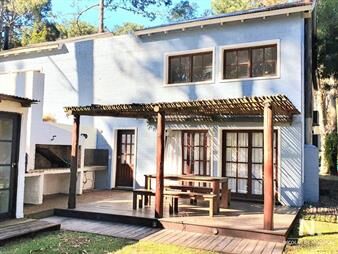 https://www.gallito.com.uy/casa-de-3-dormitorios-en-complejo-solanas-inmuebles-25038341