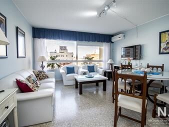 https://web5.gallito.com.uy/apartamento-en-venta-de-3-dormitorios-en-punta-del-este-inmuebles-25035860