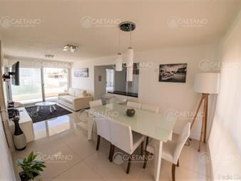 https://web5.gallito.com.uy/apartamento-en-venta-playa-mansa-inmuebles-25013957