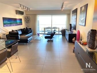 https://web5.gallito.com.uy/apartamento-4-dormitorios-en-suite-en-playa-brava-frente-al-inmuebles-25040295