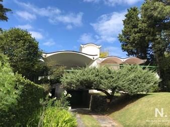 https://web5.gallito.com.uy/venta-de-casa-5-dormitorios-en-el-golf-inmuebles-25033716