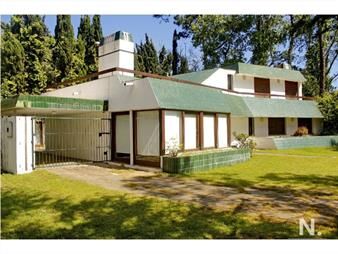 https://web5.gallito.com.uy/vendo-casa-5-dormitorios-con-piscina-primeras-paradas-play-inmuebles-25034577