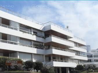 https://www.gallito.com.uy/departamento-de-4-dormitorios-en-venta-playa-brava-inmuebles-23602169