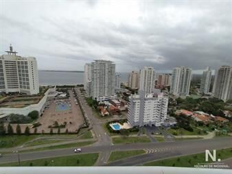 https://web5.gallito.com.uy/playa-mansa-deartamento-de-2-dormitorios-en-venta-inmuebles-25592574
