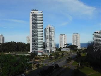 https://web5.gallito.com.uy/apto-en-roosevelt-codigo-4387-consulte-inmuebles-25362953