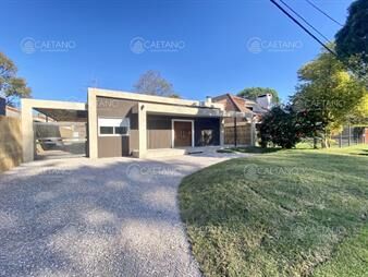 https://www.gallito.com.uy/venta-casa-4-dormitorios-4-baã±os-punta-del-este-inmuebles-23597062