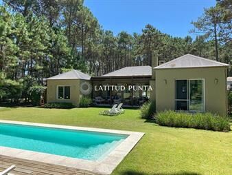 https://web5.gallito.com.uy/casa-3-suites-mas-dependencia-y-piscina-laguna-blanca-inmuebles-25861350